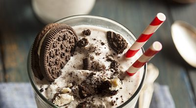 Batido helado con galletas