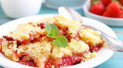 Crumble de grosellas espinosas