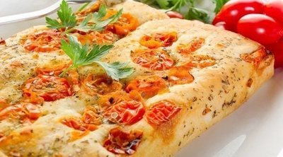 Focaccia de tomate